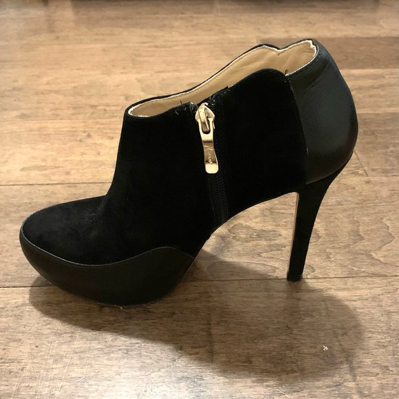 GUESS By Marciano Black Leather Stiletto Ankle Boots - Picture 4 of 8